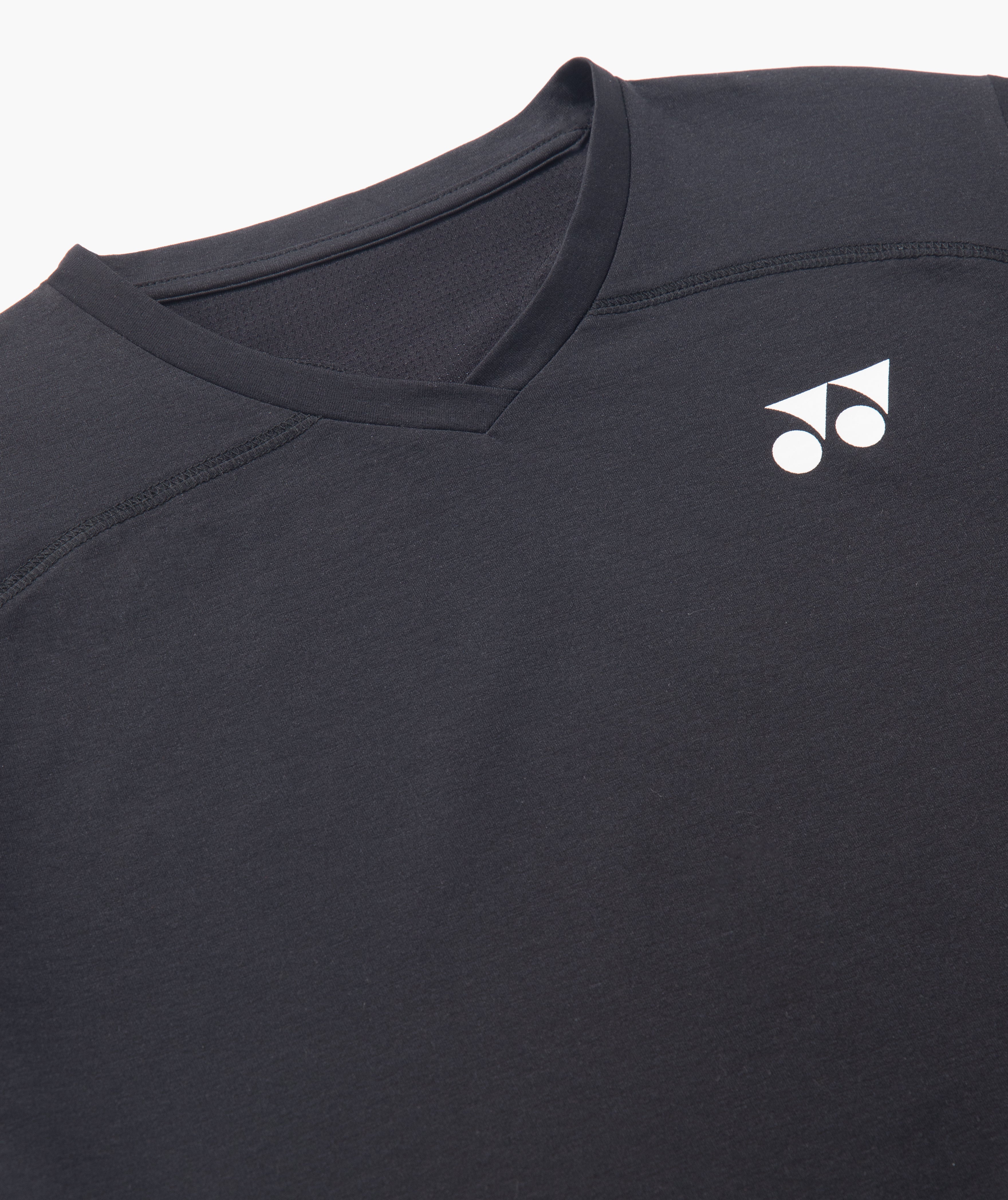 AIM LUXE V-NECK SHIRT