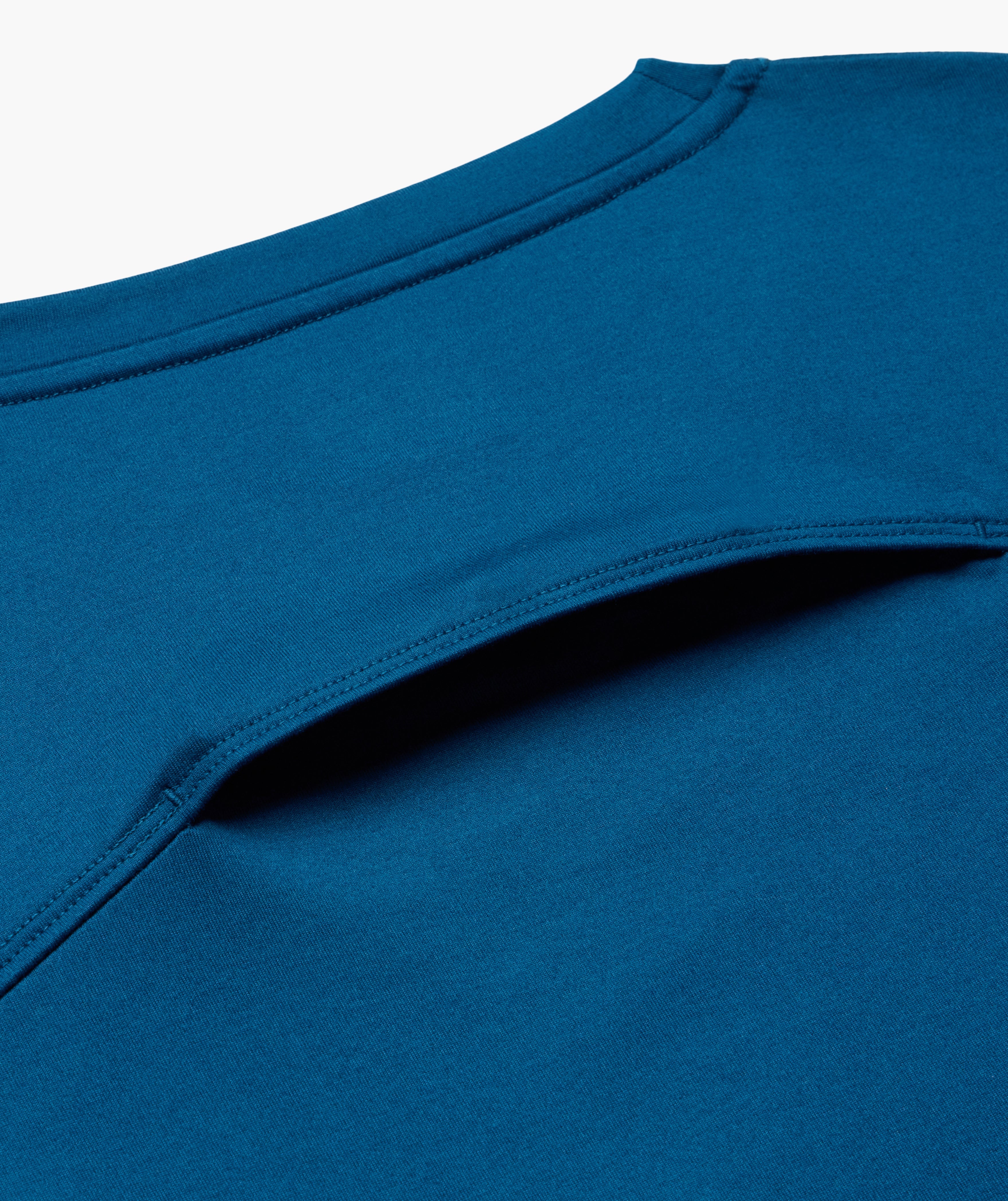 ACTIVE LONG-SLEEVE BACK VENT TOP