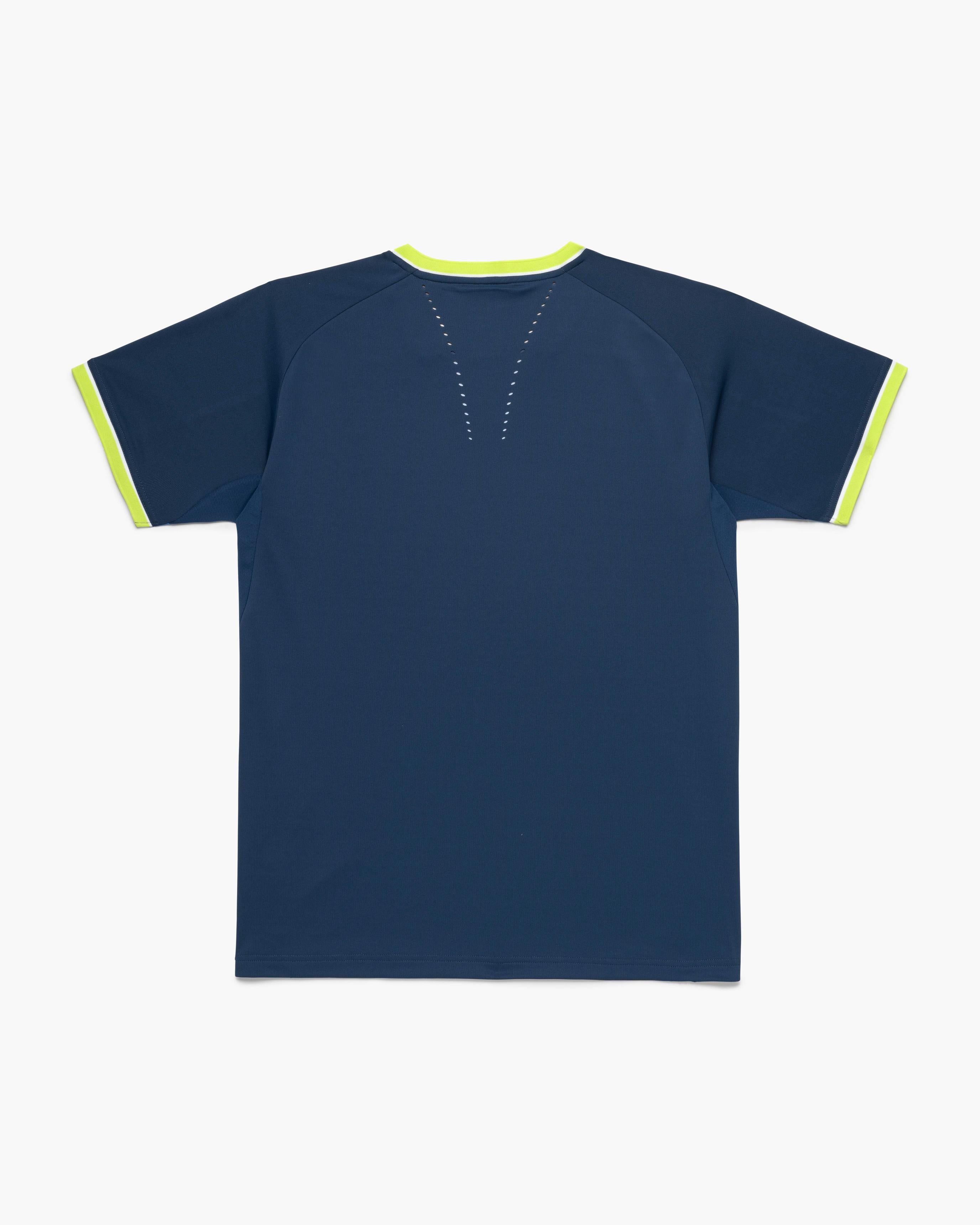 ISOMETRIC GRADIENT TOURNAMENT SHIRT